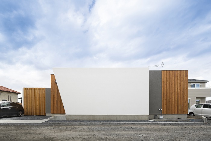 Cut eyes~プライバシーが守られた家~